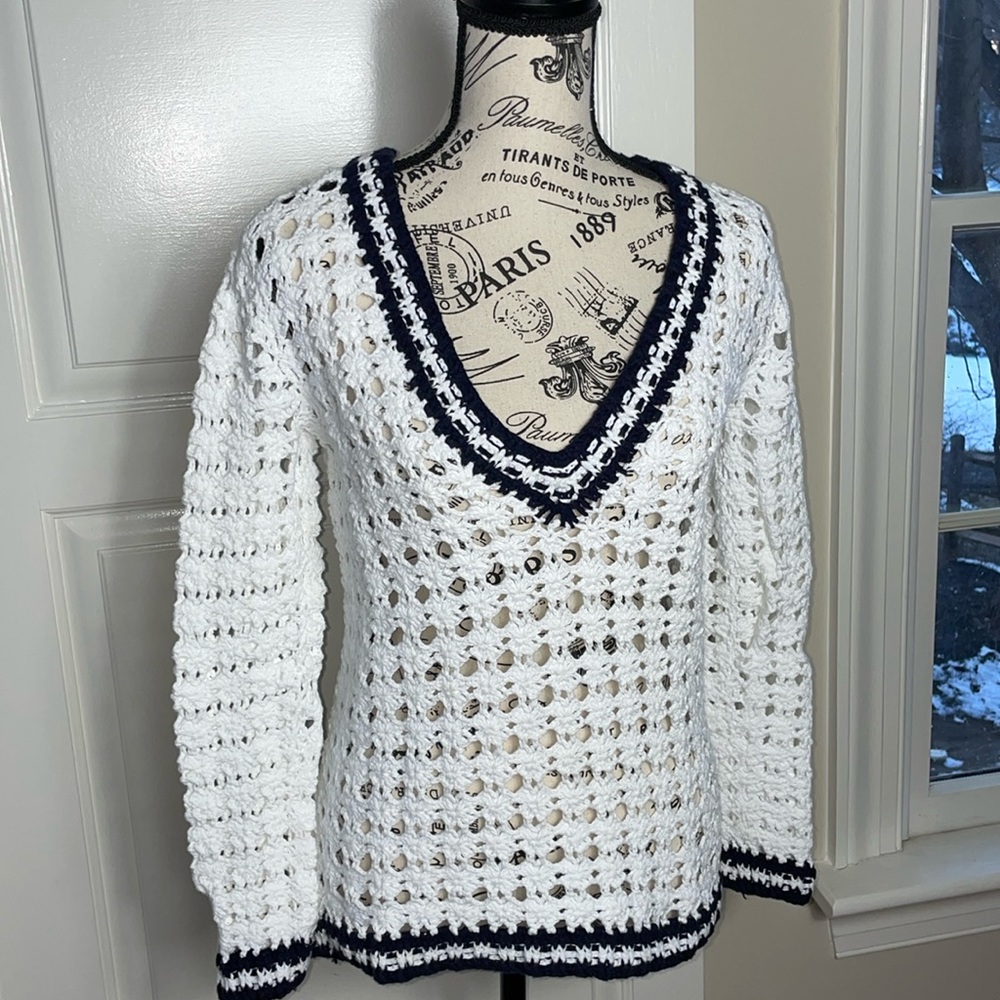 525 America White/Navy Sweater